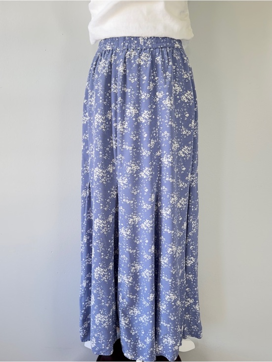 Uniqlo Floral Maxi Skirt Blue White Ditsy Print Elastic Waist Size Small - Picture 2 of 10